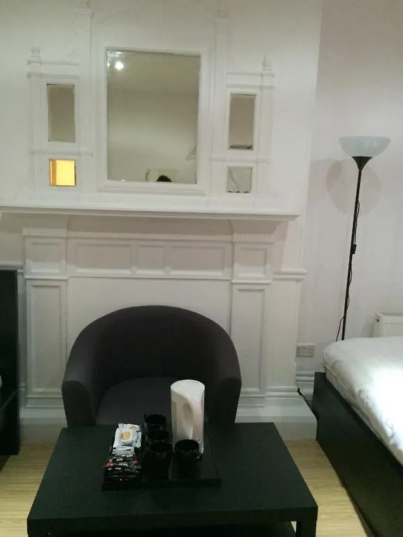 Duke Of Fife Hotel Barking  2*, Barking (Greater London)